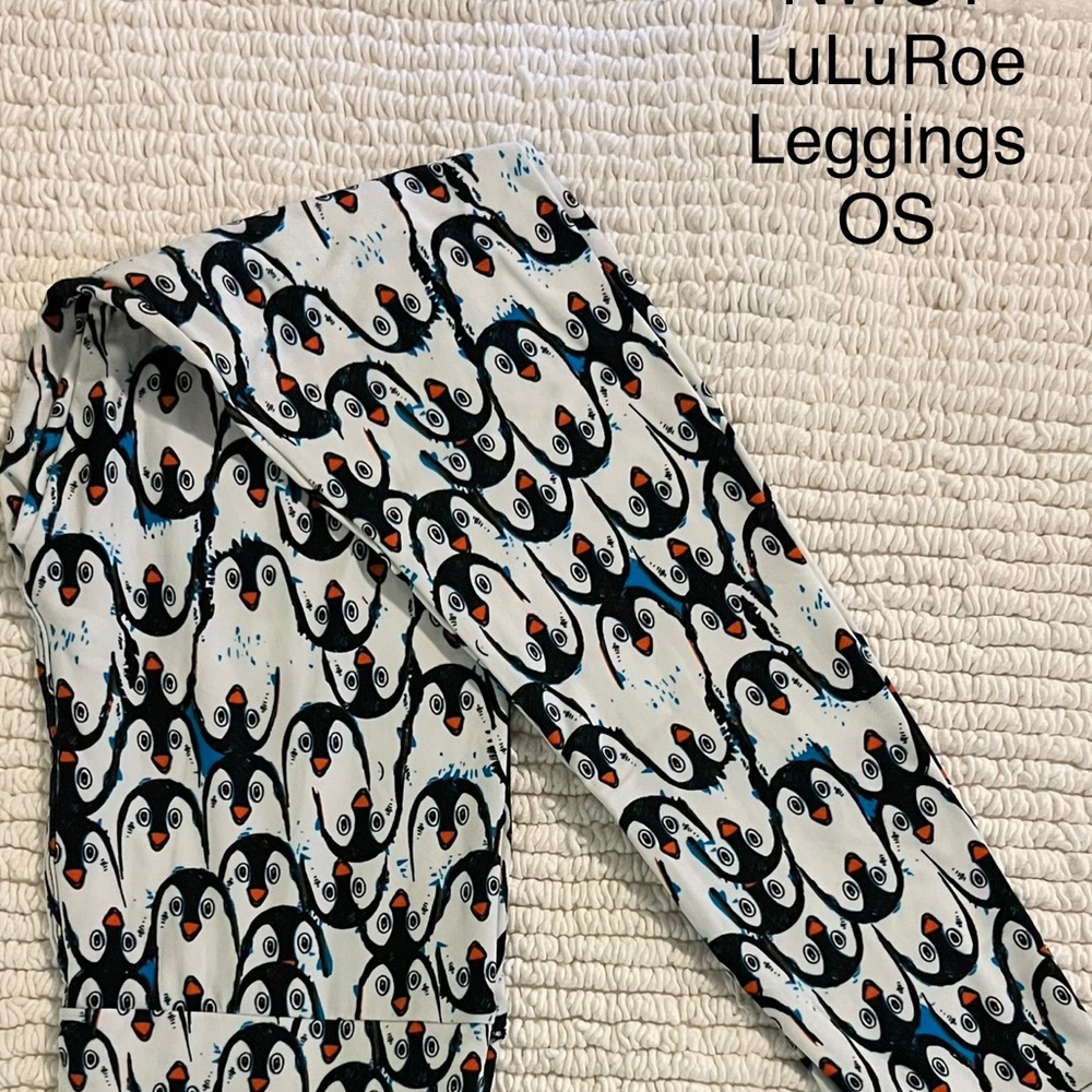 NWOT LuLaRoe Penguin Leggings OS (Rare)